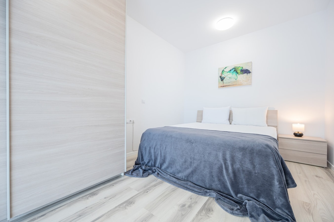 West Flat 11 FlatWhite Properties