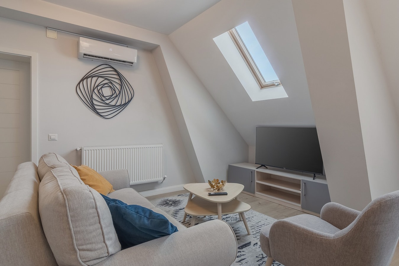 Dozsa Residence Seven 6 FlatWhite Properties