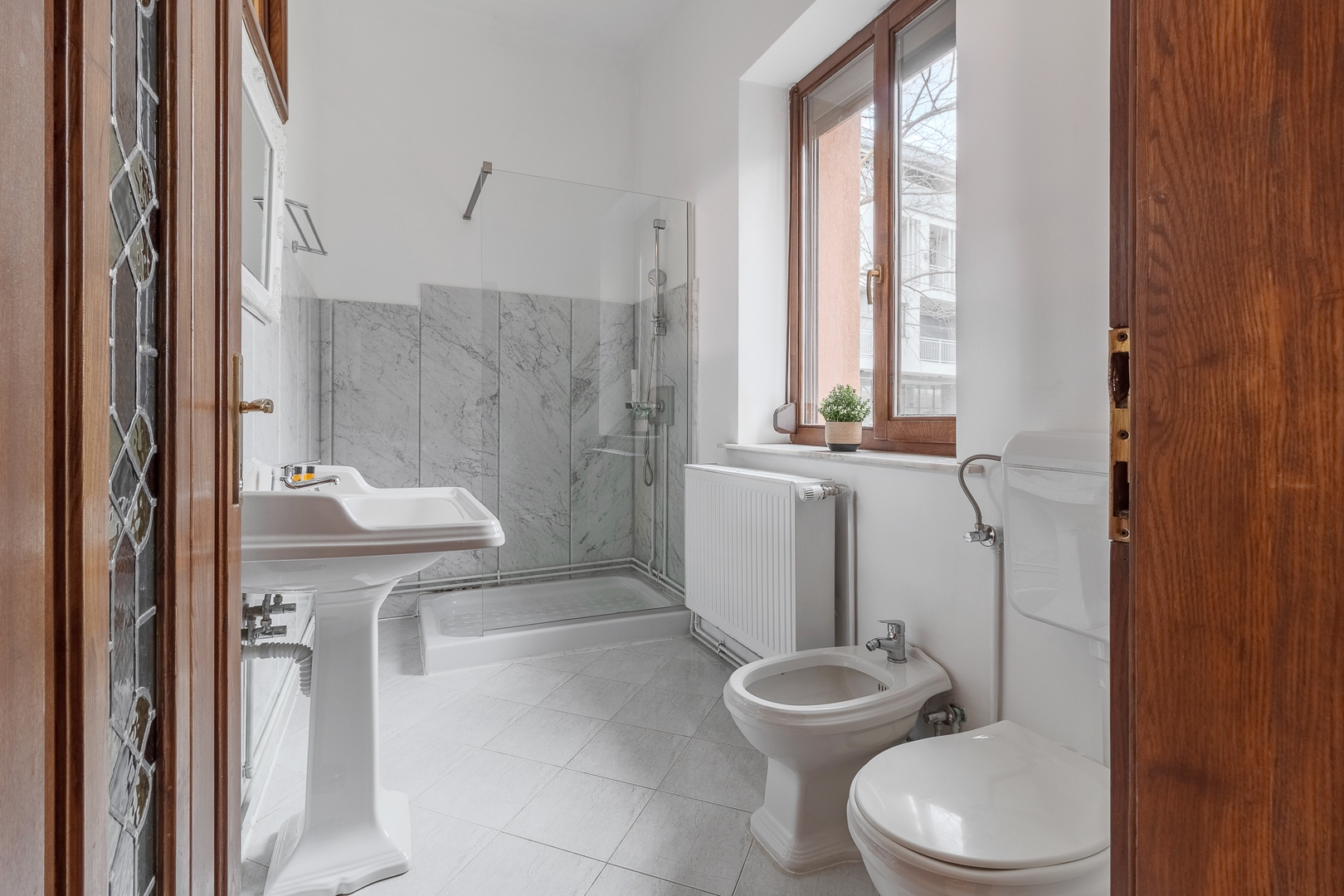 Casa Bella Five, Private Room 6 FlatWhite Properties