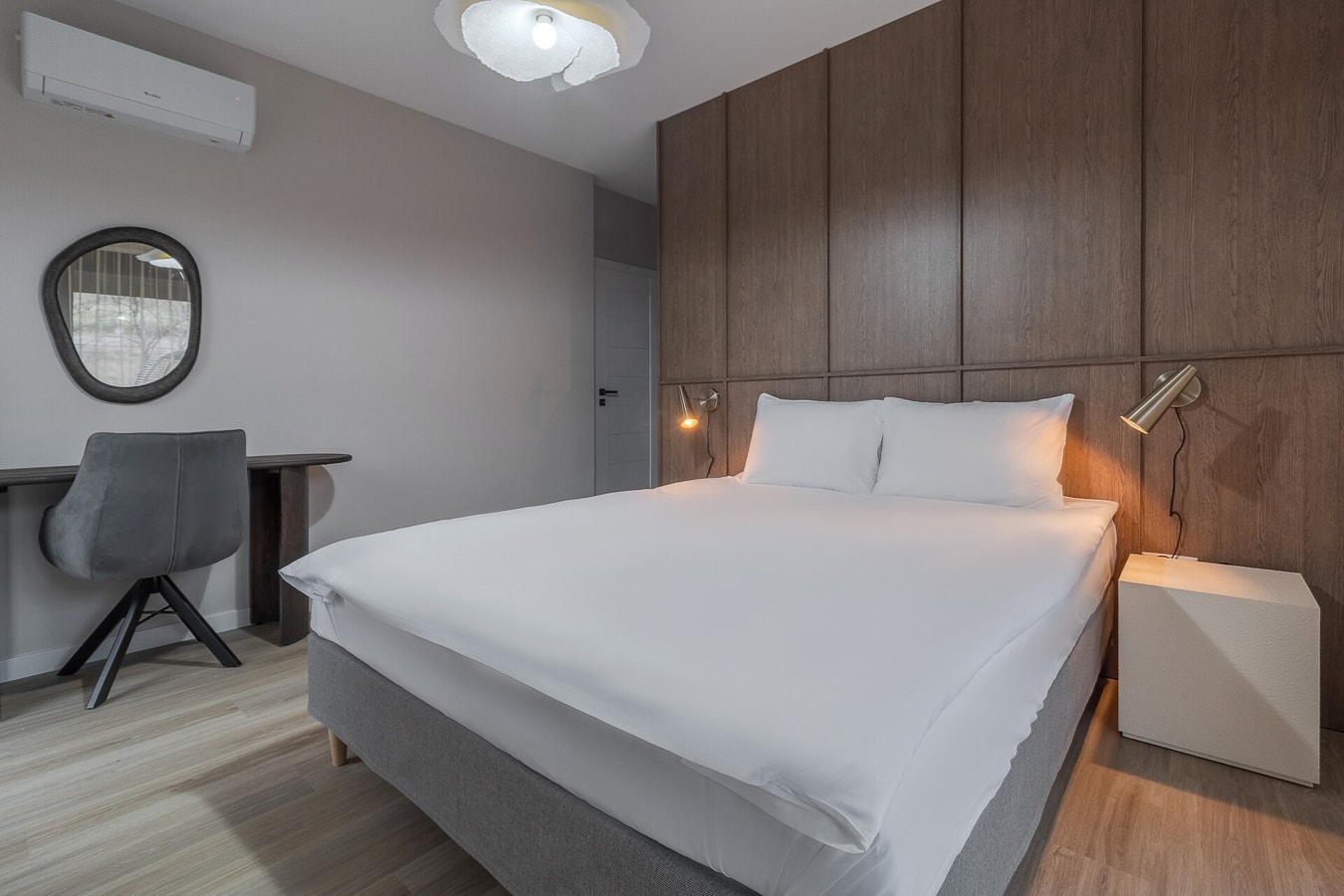 Hill View Five 17 FlatWhite Properties