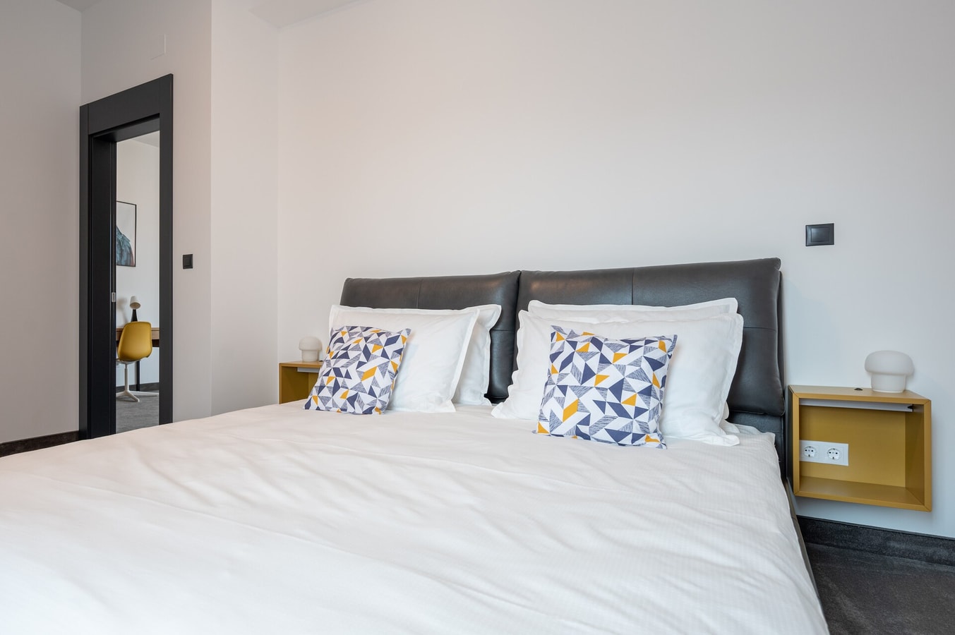 Calvin One 7 FlatWhite Properties