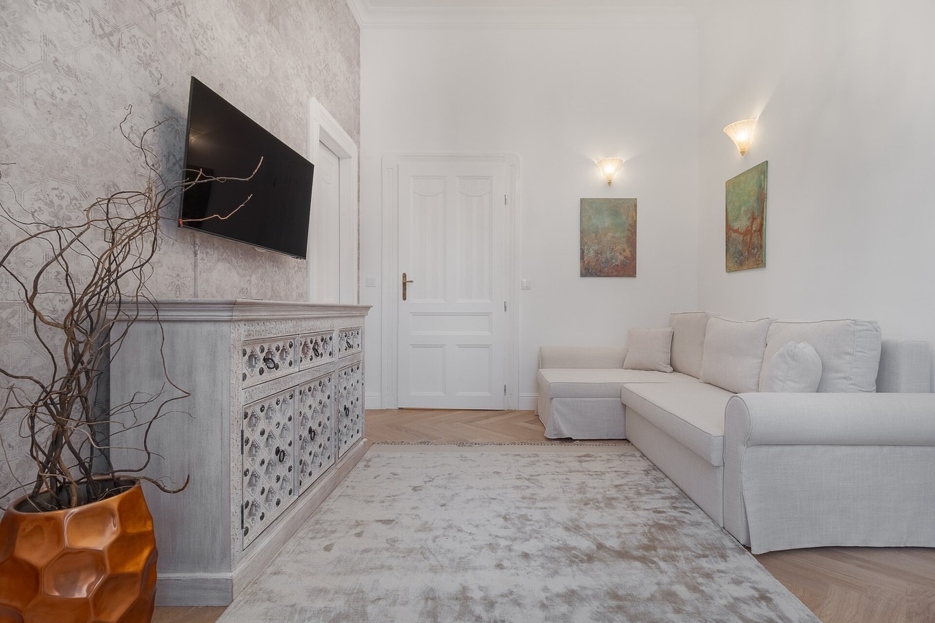 Arta Residence Four 5 FlatWhite Properties