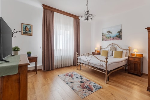Casa Bella (entire villa) FlatWhite Properties