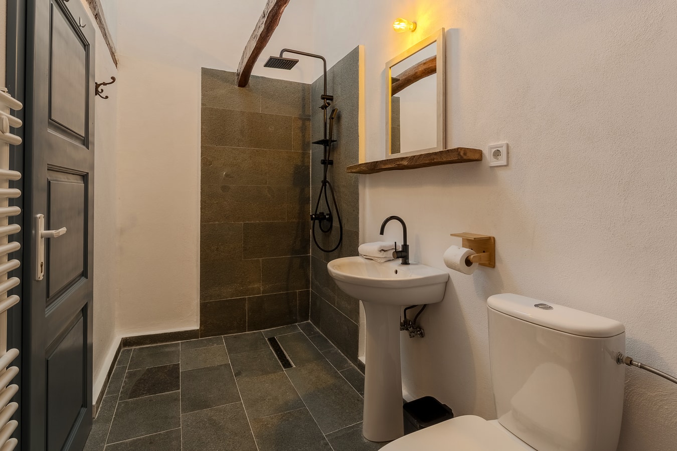 Casa Veche Leheceni (8-Room Country House) 28 FlatWhite Properties