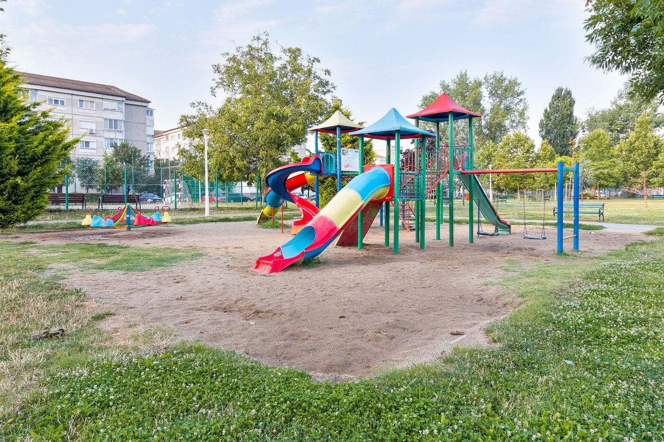 Andreea Studio 13 FlatWhite Properties