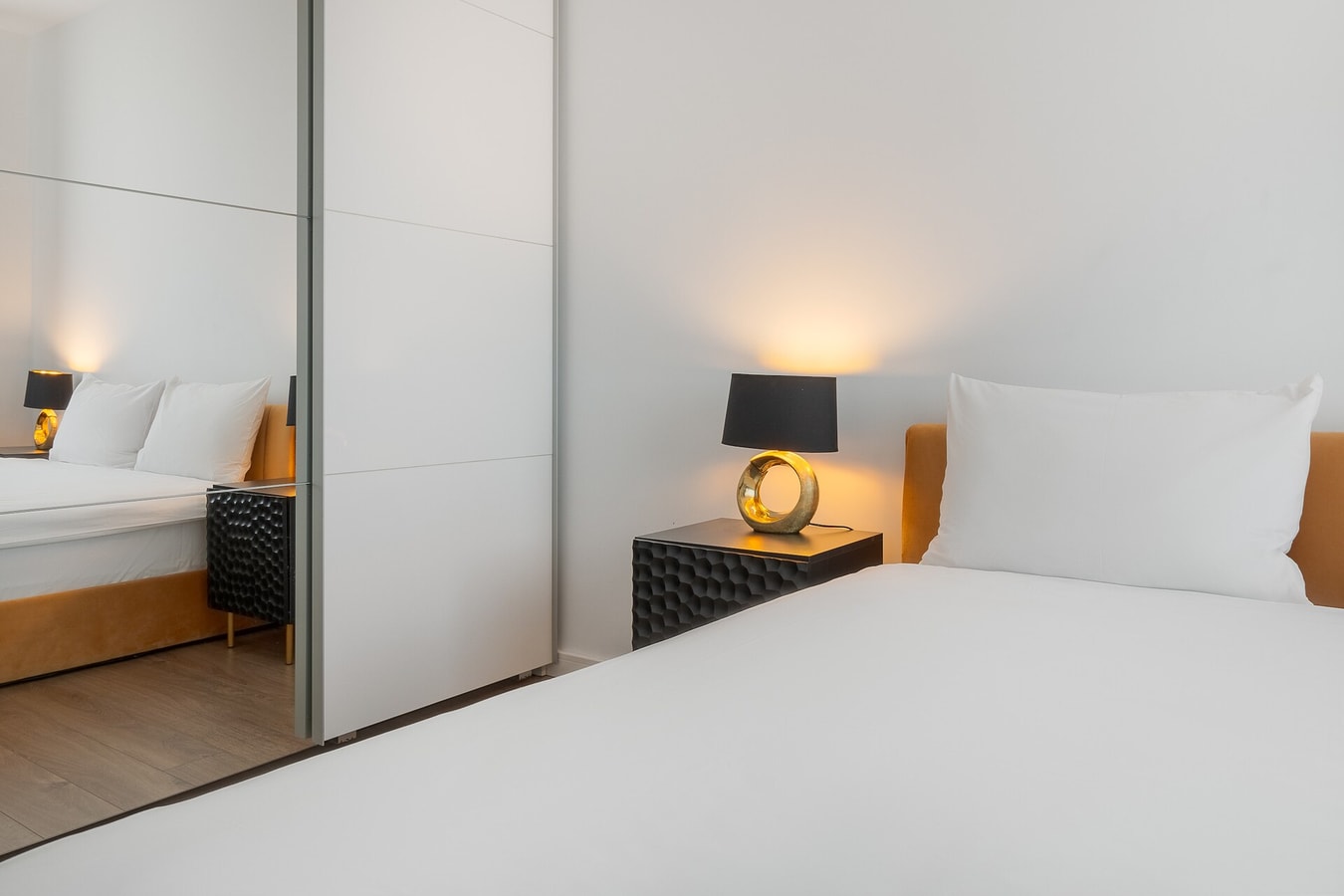 Magic Sunset 18 FlatWhite Properties