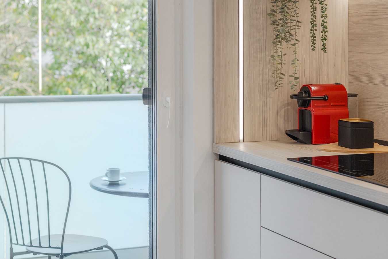 Lumiere Beige 14 FlatWhite Properties