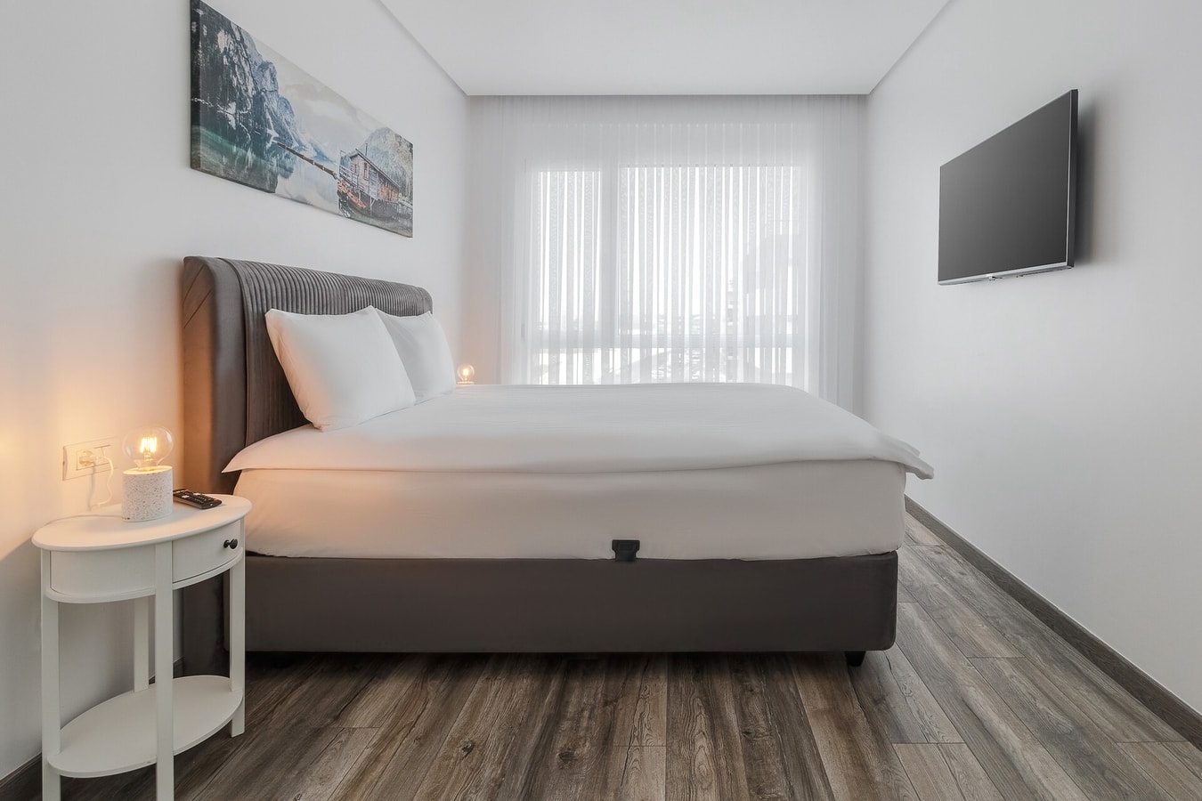 Marble Oasis 10 FlatWhite Properties