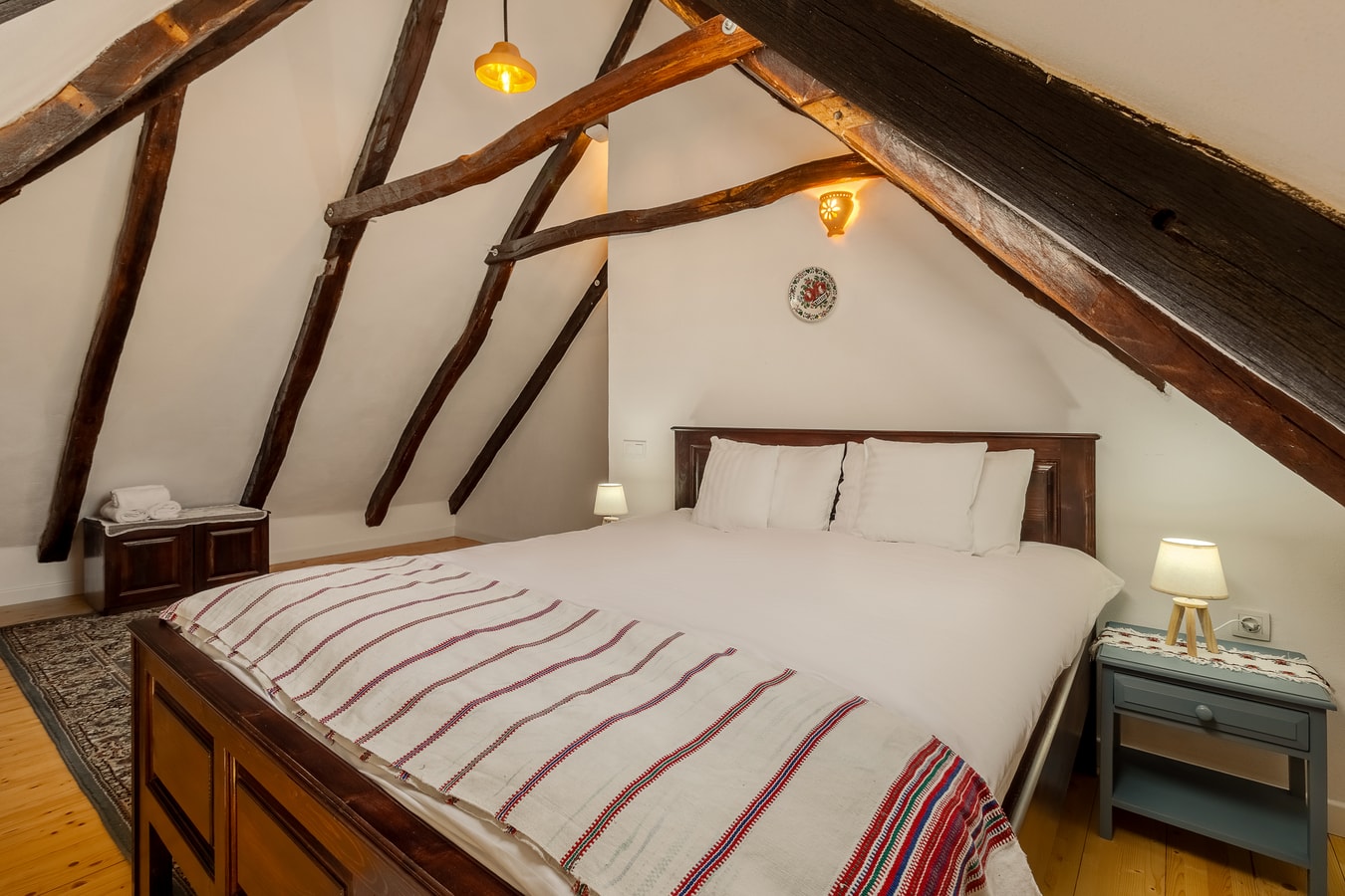 Casa Veche Leheceni (8-Room Country House) 39 FlatWhite Properties