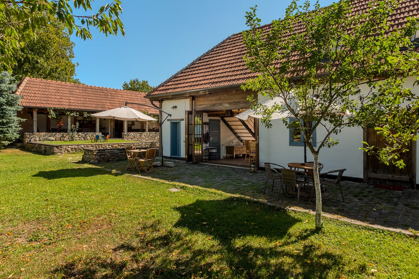 Casa Veche Leheceni 08 21 FlatWhite Properties