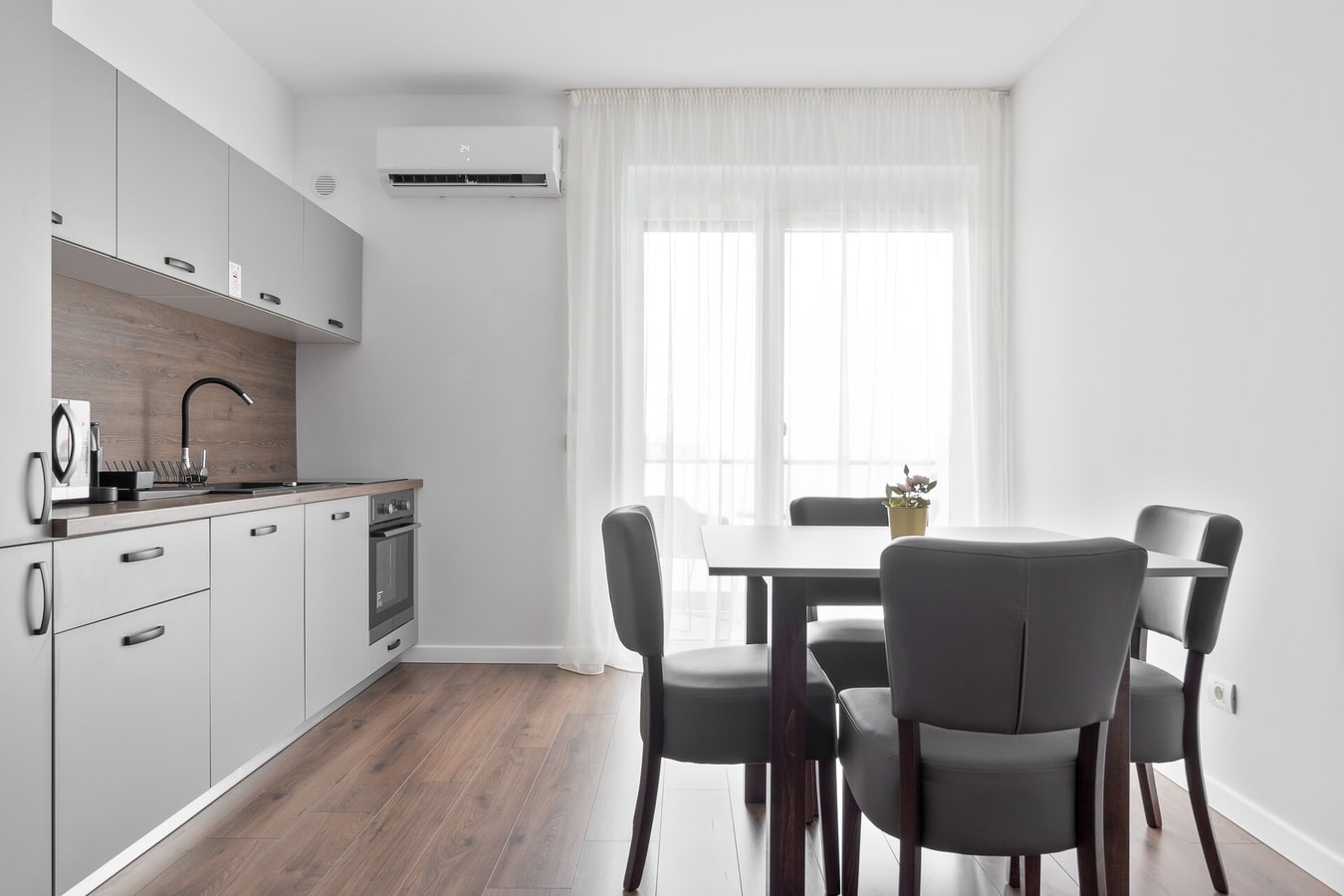 Nisa Flat 10 FlatWhite Properties