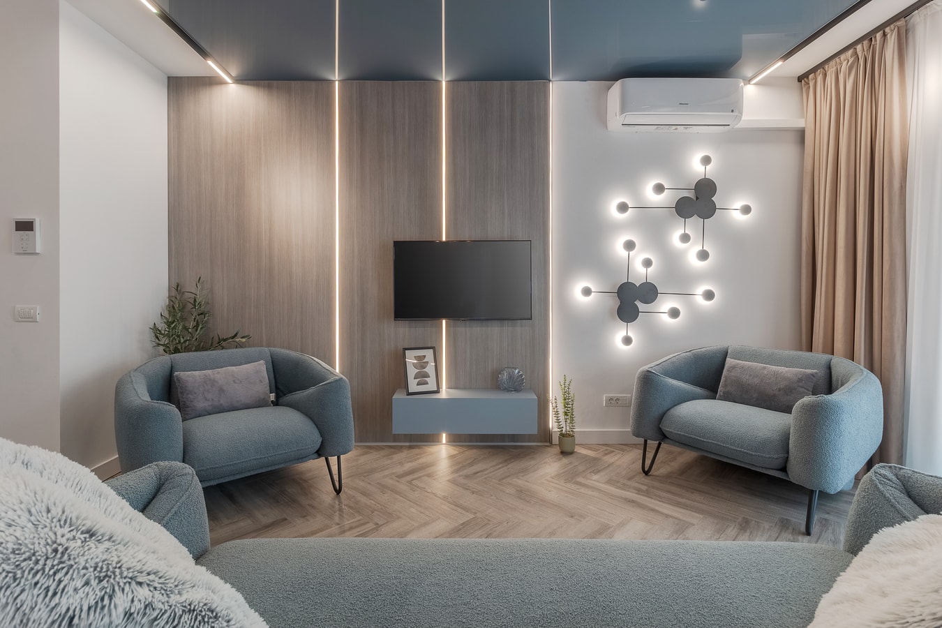 Lumiere Aqua 5 FlatWhite Properties