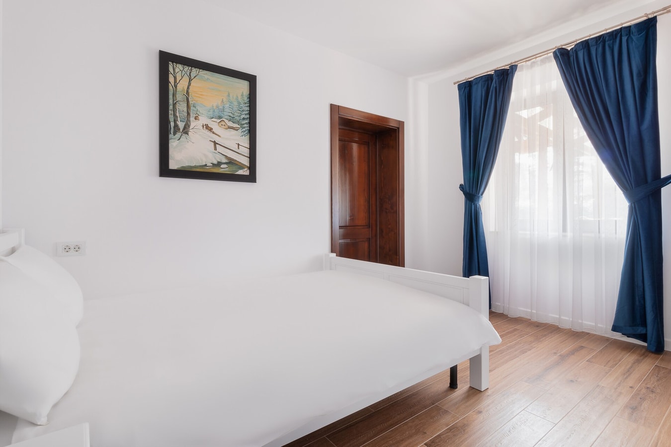 Thermalis House - 5 bedrooms 27 FlatWhite Properties