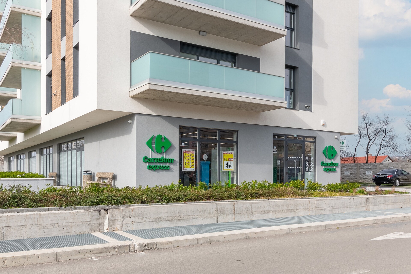 Jolie Flat 5 FlatWhite Properties