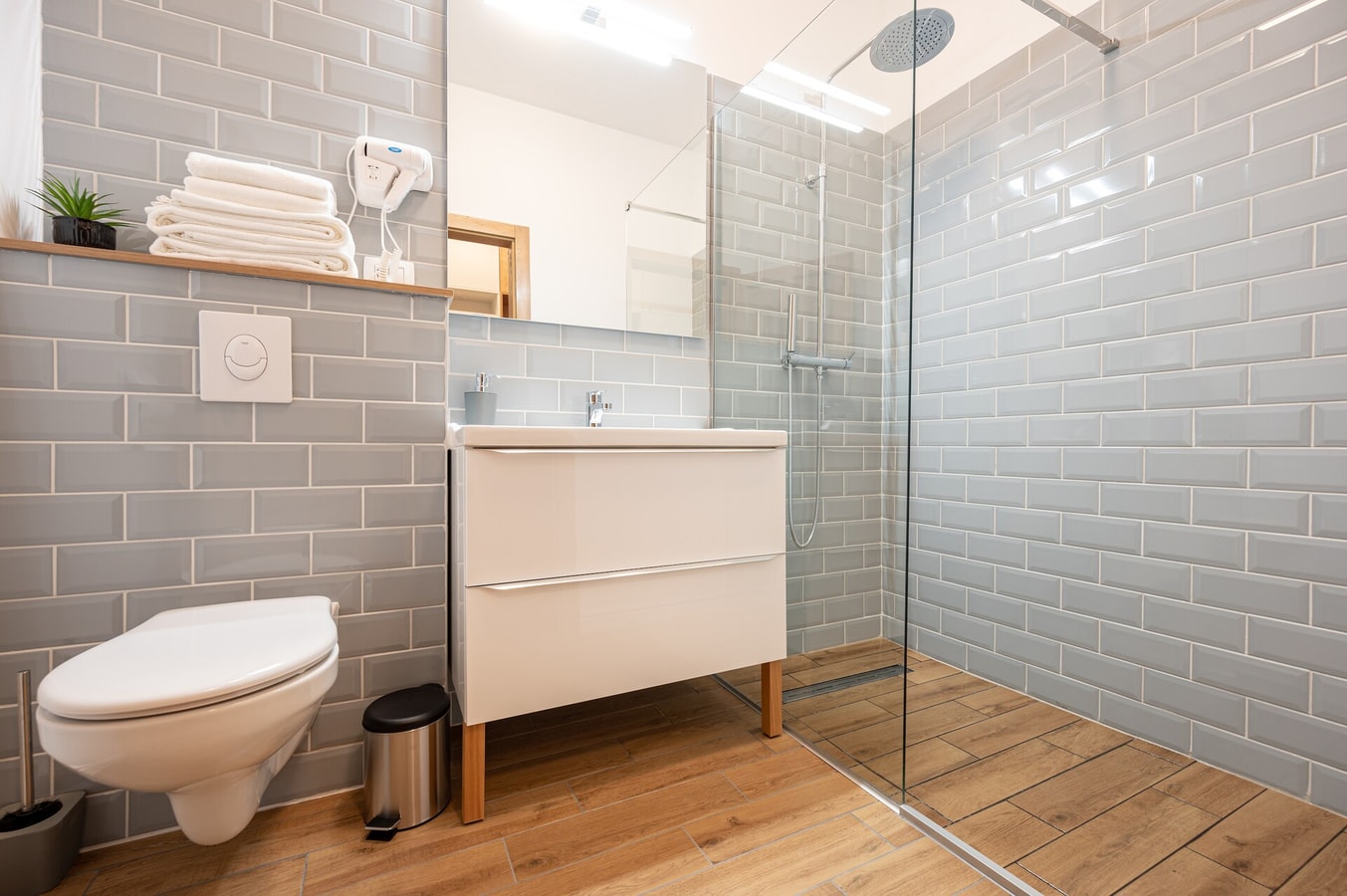 Central Park Five, 30 m from Pedestrian Street 5 FlatWhite Properties