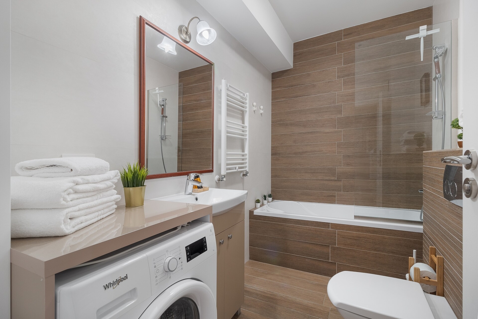 Warm Flat 14 FlatWhite Properties