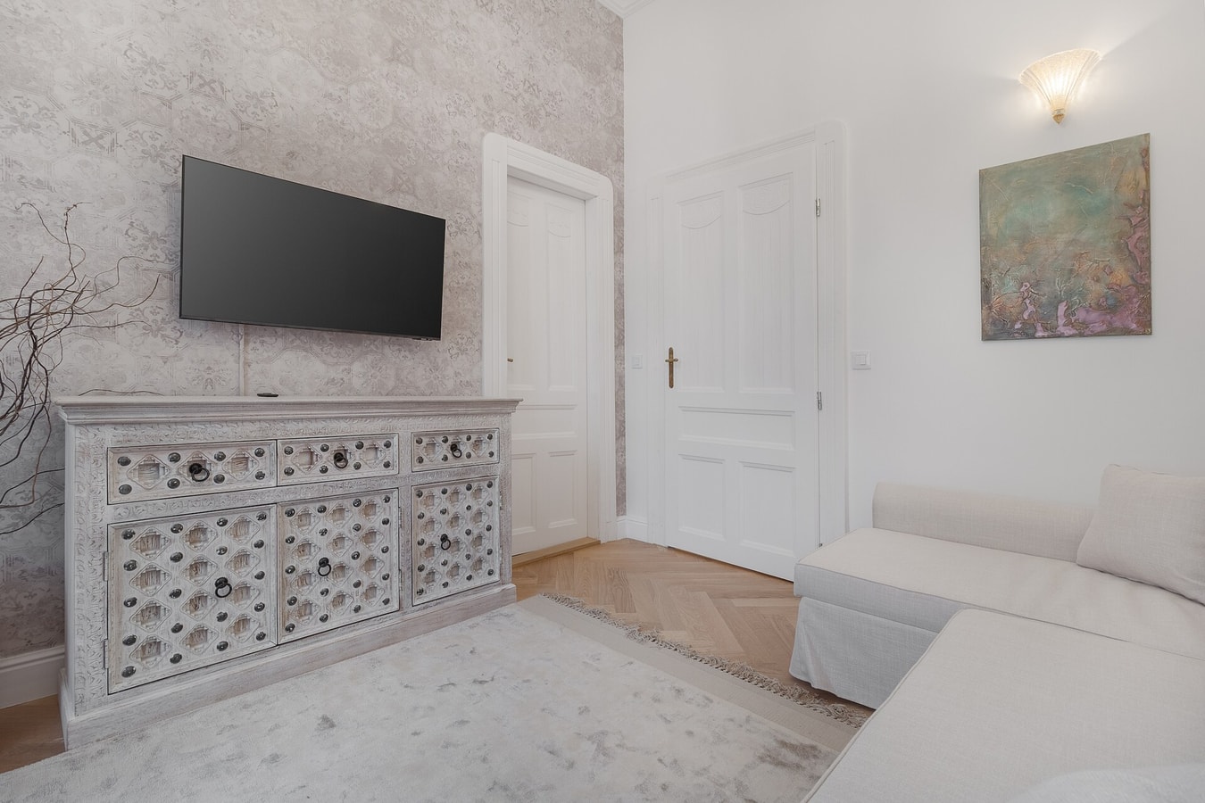 Villa Arta Residence 42 FlatWhite Properties