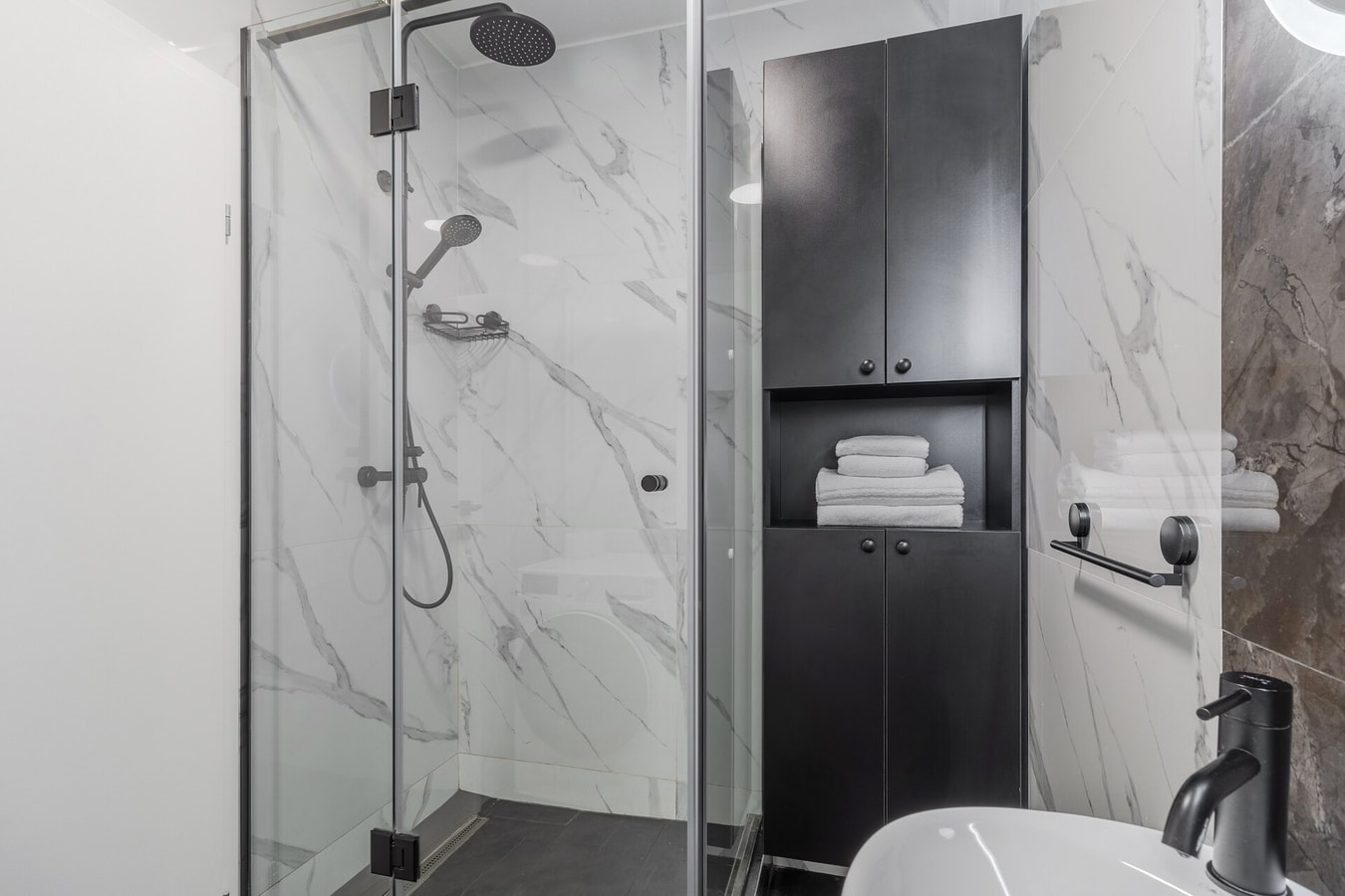 Sunset Flat 14 FlatWhite Properties