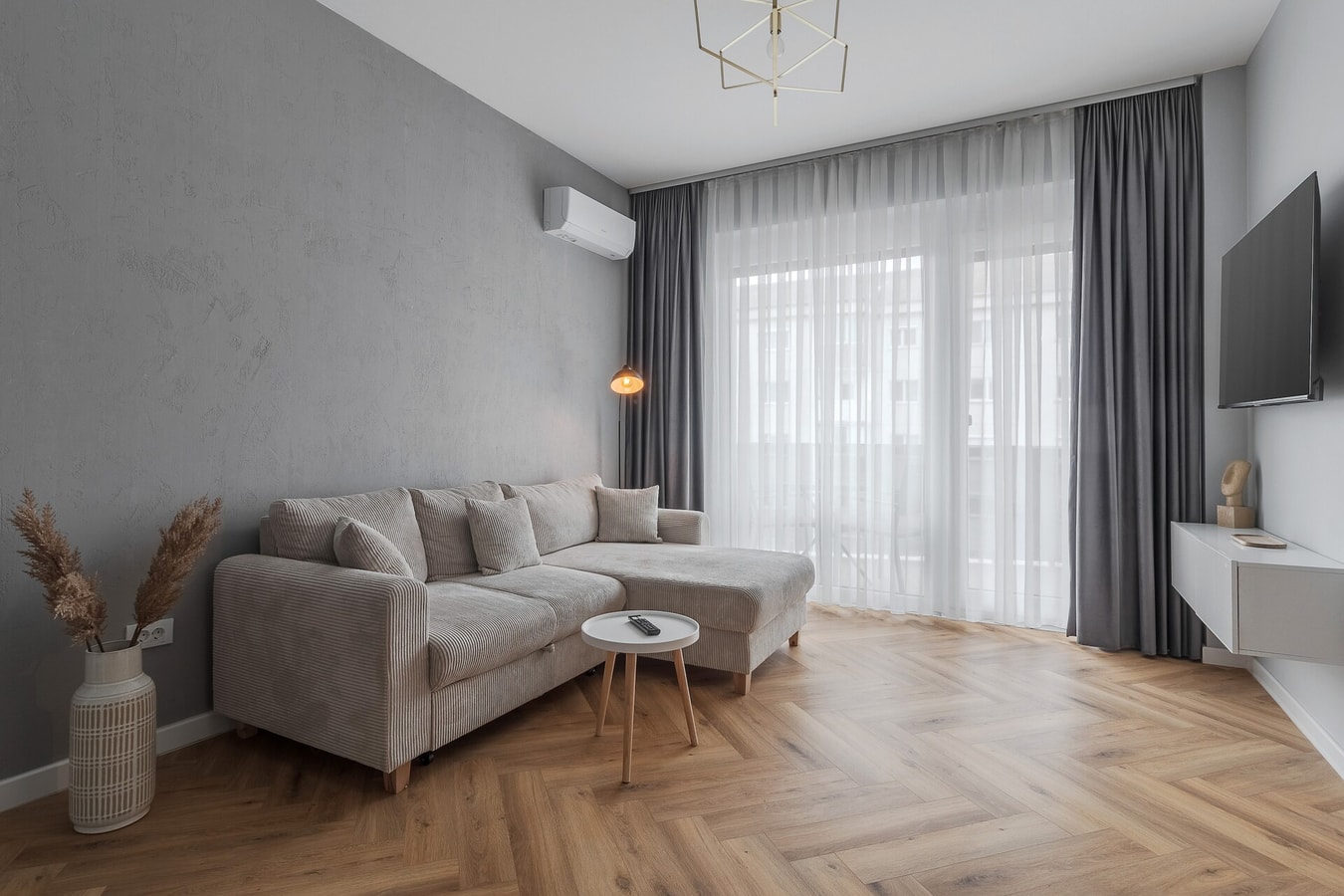 The Golden Leaf Two 7 FlatWhite Properties