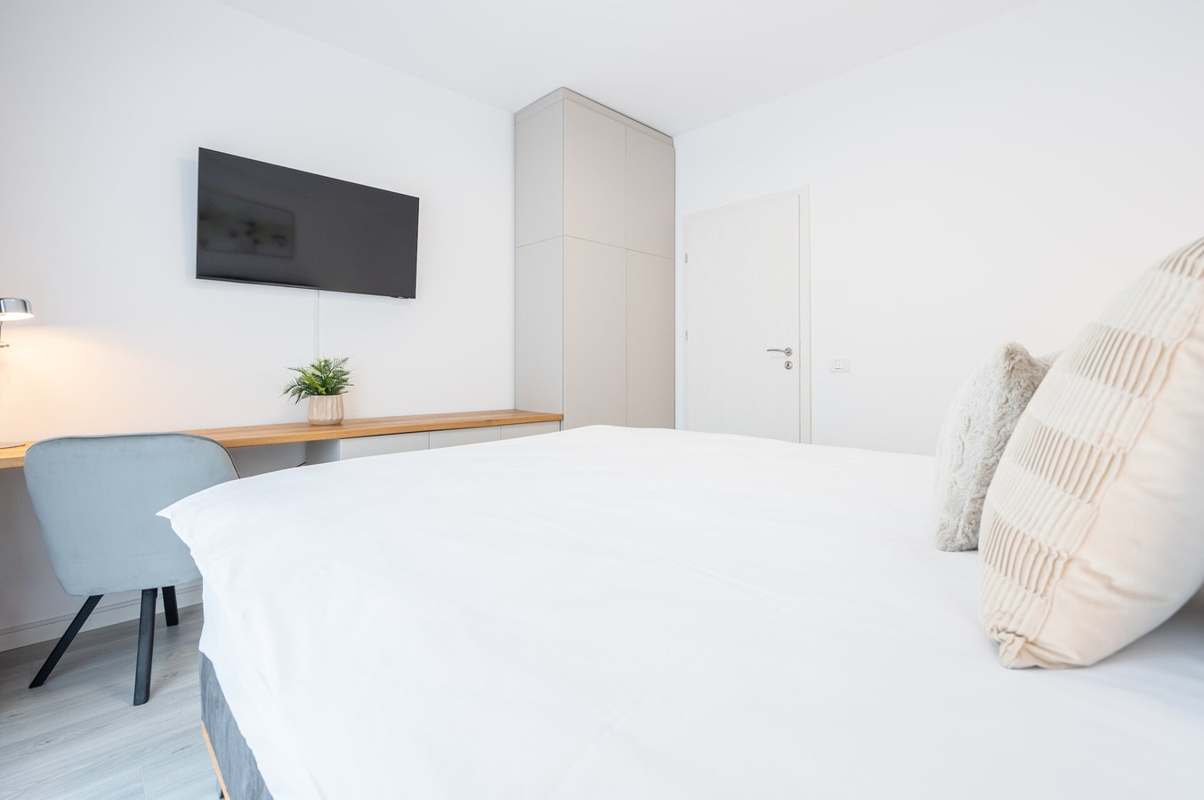 Map Flat 16 FlatWhite Properties