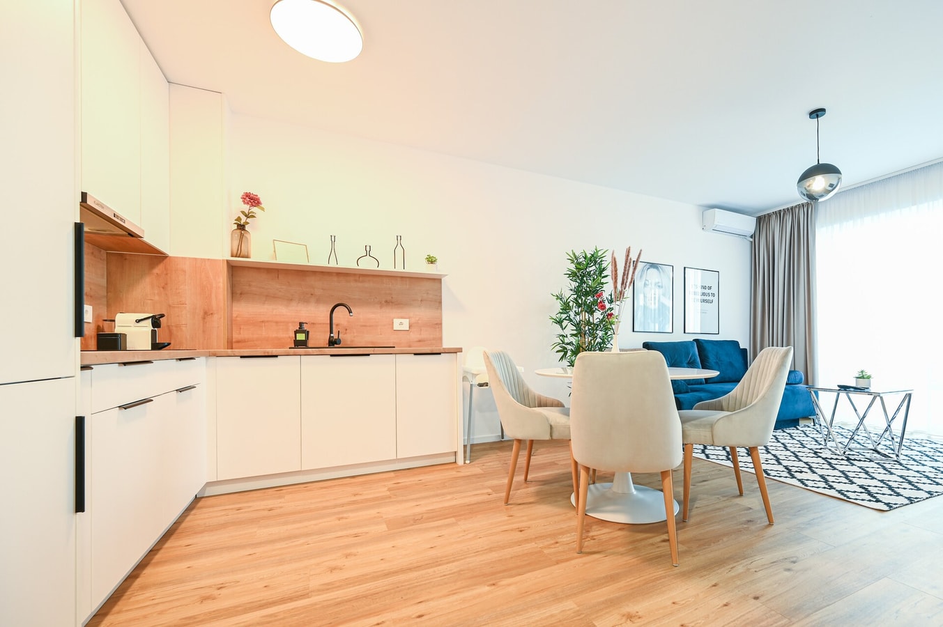 KM 801 - Kate Flat 8 FlatWhite Properties