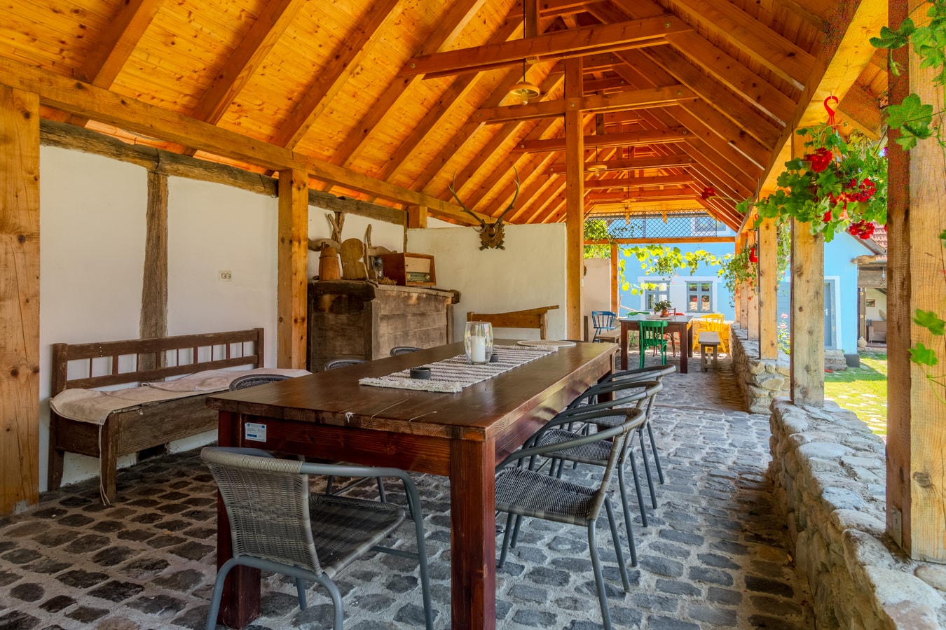 Casa Veche Leheceni 01 15 FlatWhite Properties