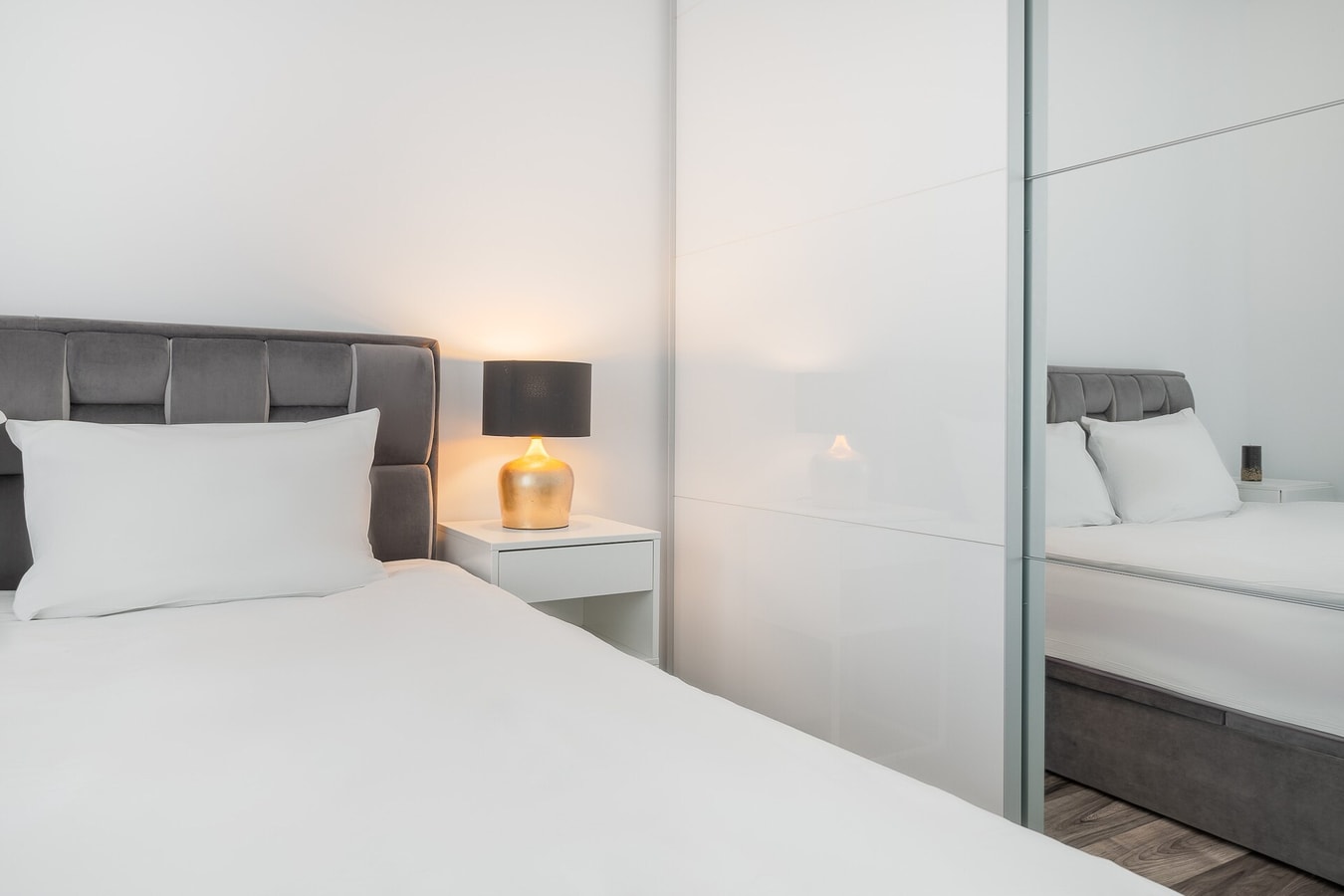 Palm Spring 10 FlatWhite Properties