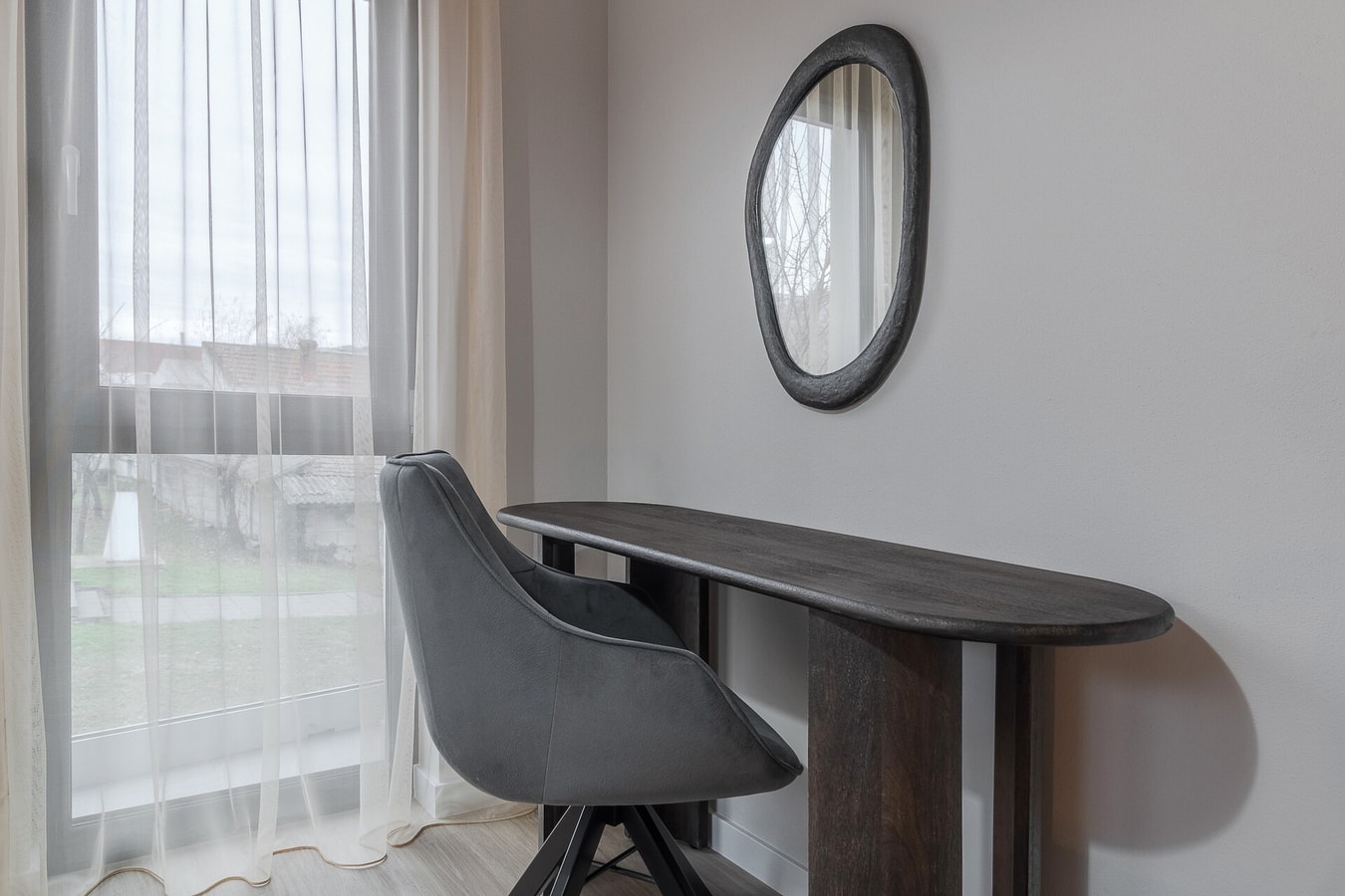 Hill View Five 13 FlatWhite Properties