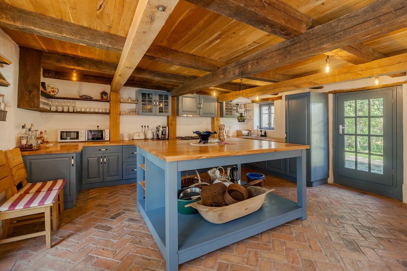 Casa Veche Leheceni 08 7 FlatWhite Properties