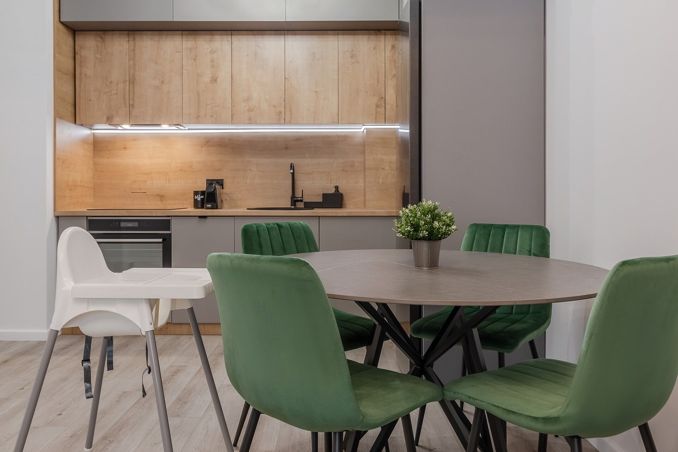 Arena Vista 9 FlatWhite Properties