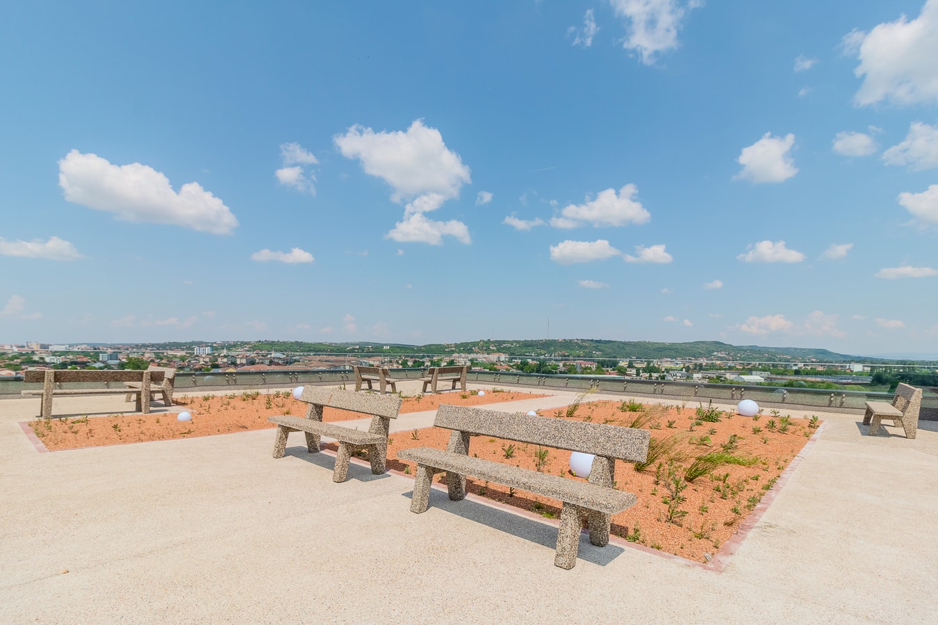 Neutral Nest 19 FlatWhite Properties