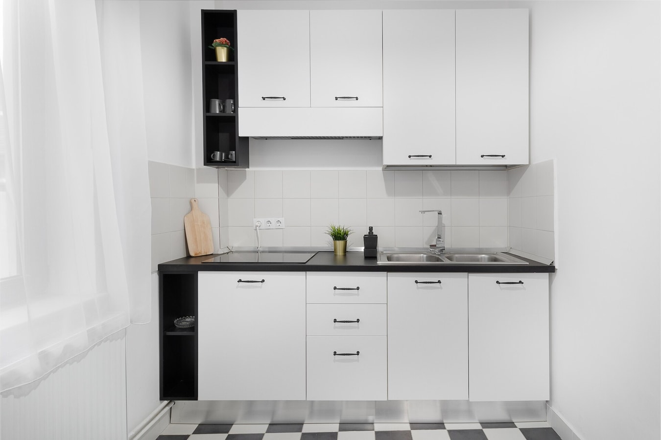 Charming House 7 FlatWhite Properties