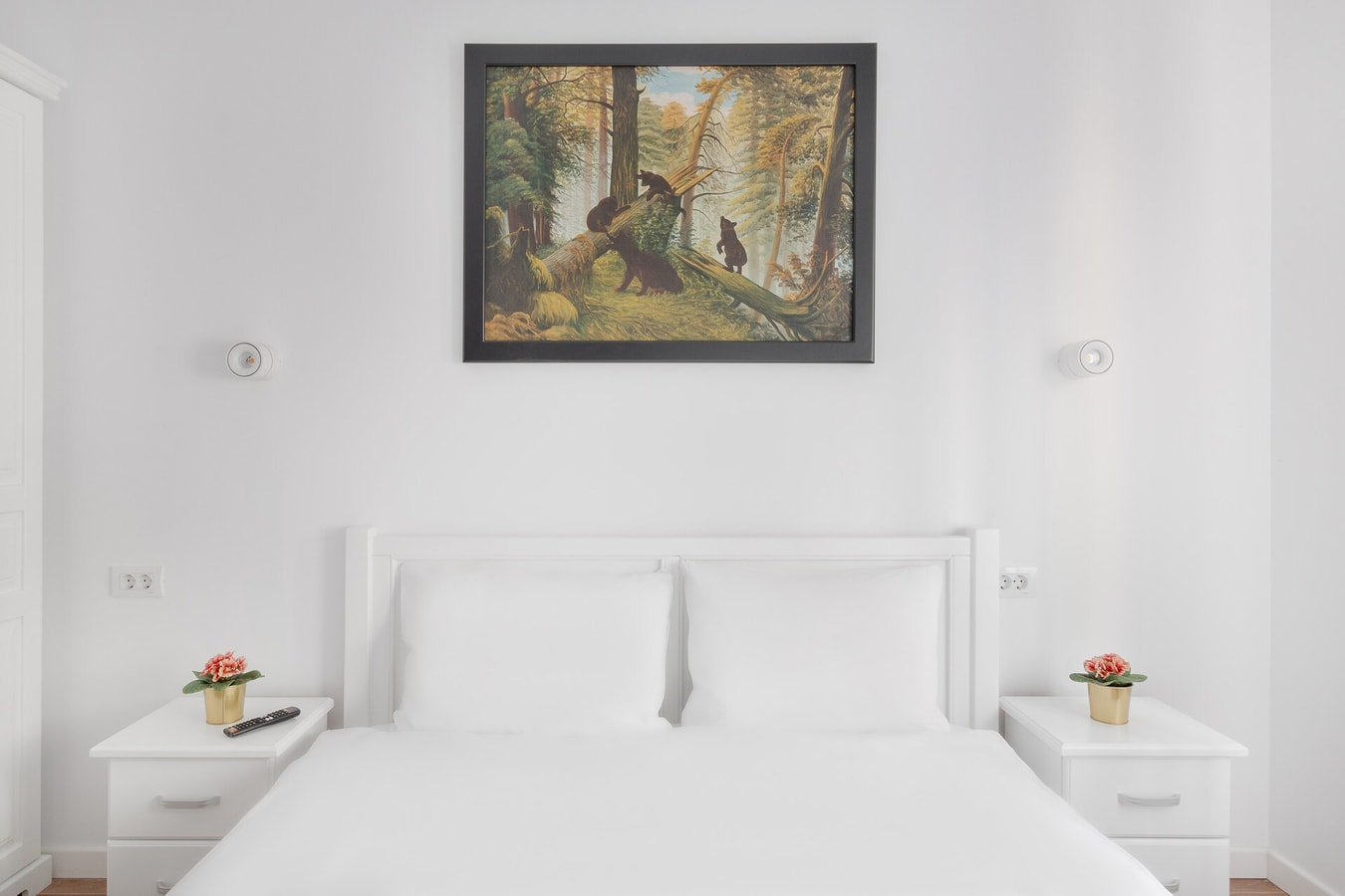 Thermalis House - 5 bedrooms 17 FlatWhite Properties