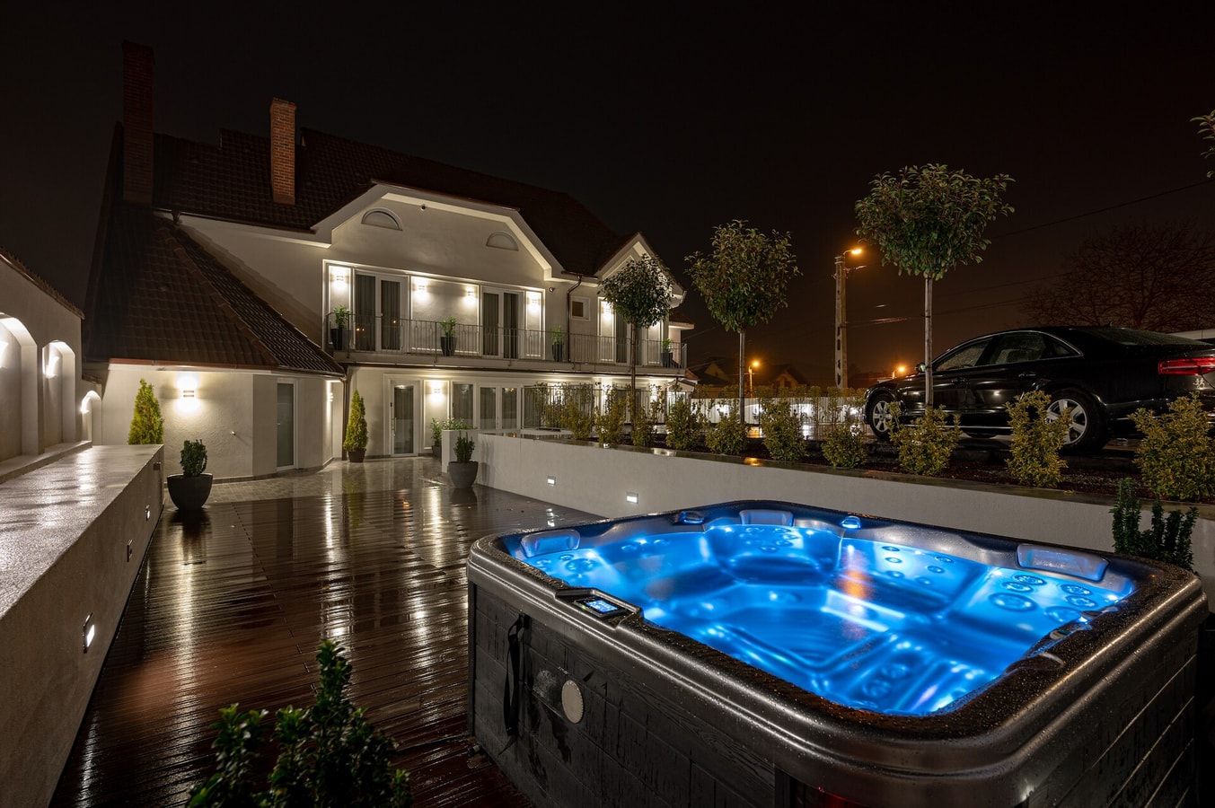 Dozsa Residence Six with private parking 22 FlatWhite Properties