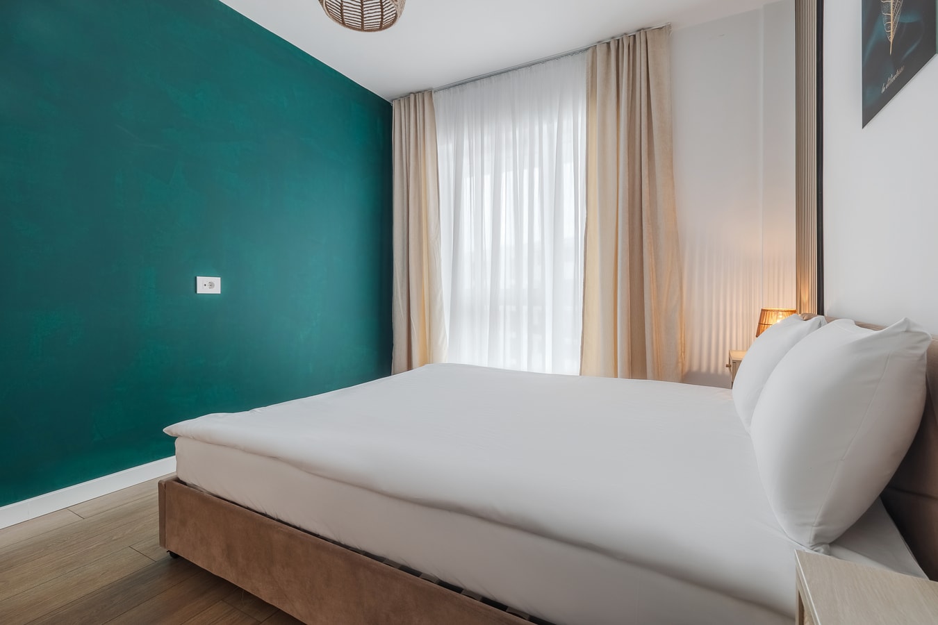 Oxide Urban 10 FlatWhite Properties