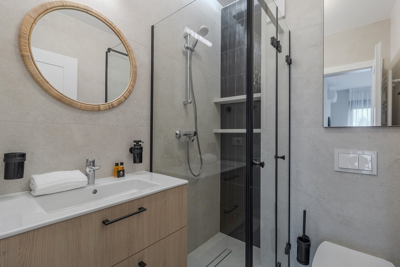 Hill View Eleven 16 FlatWhite Properties