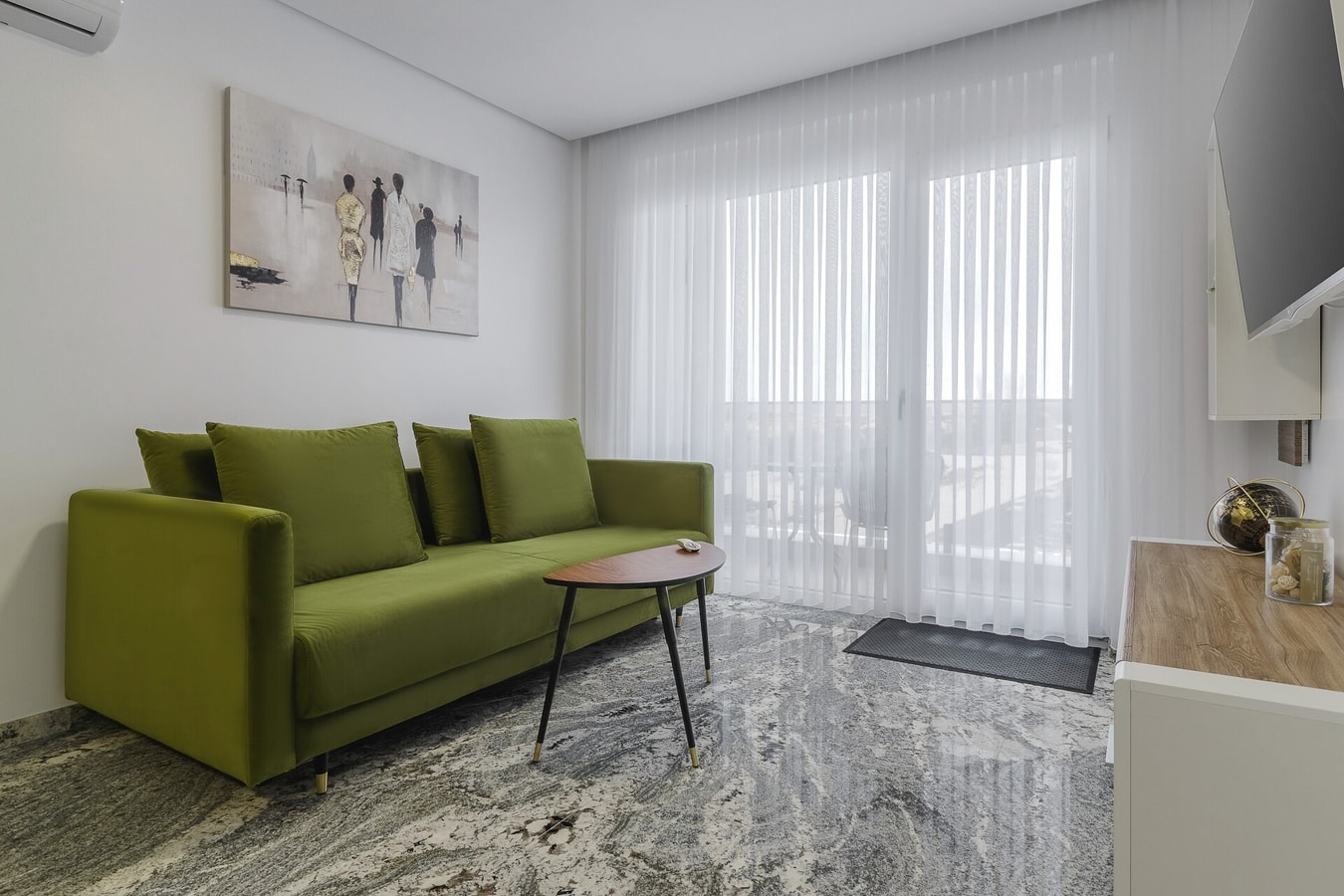 Marble Oasis 5 FlatWhite Properties