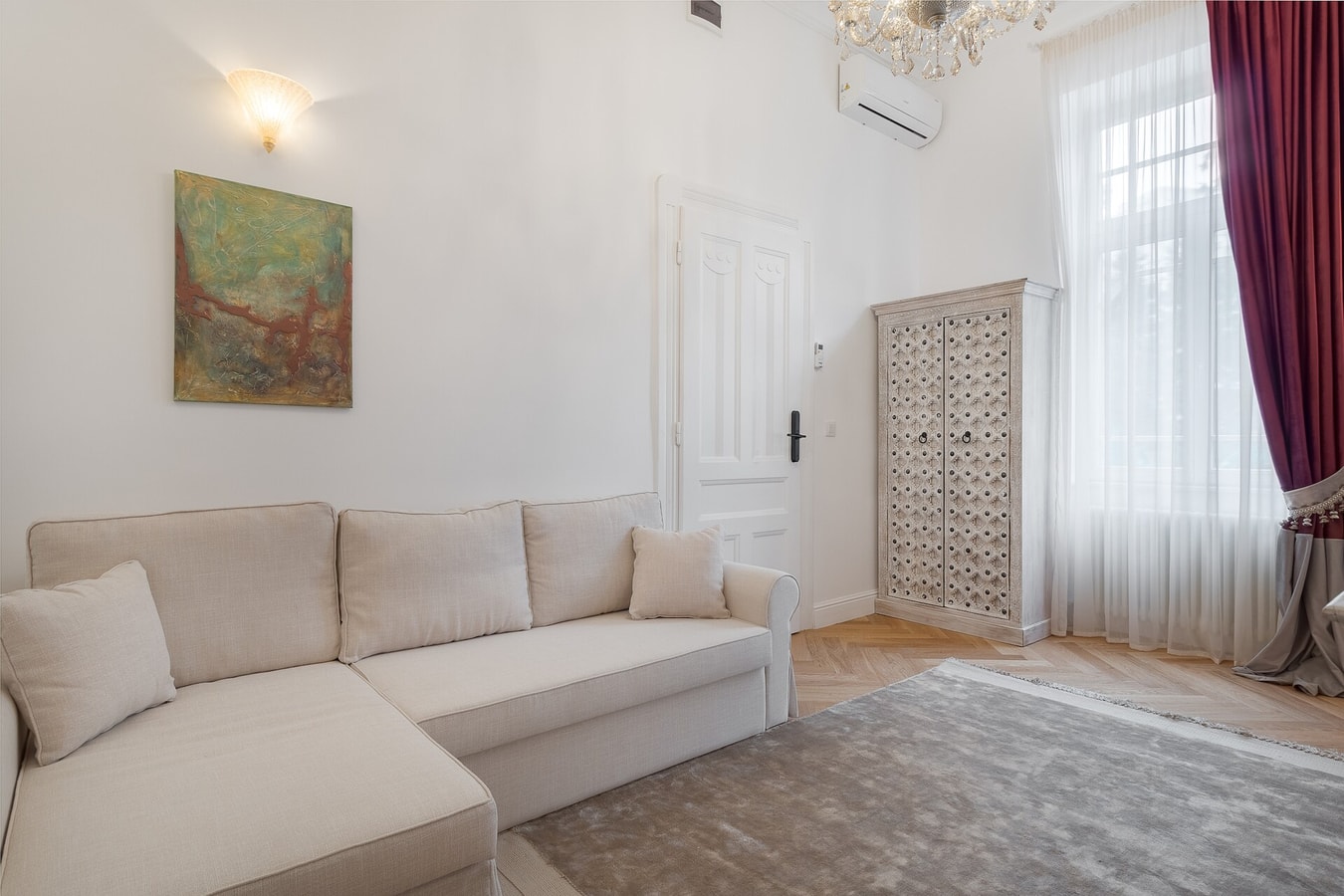 Arta Residence Four 8 FlatWhite Properties