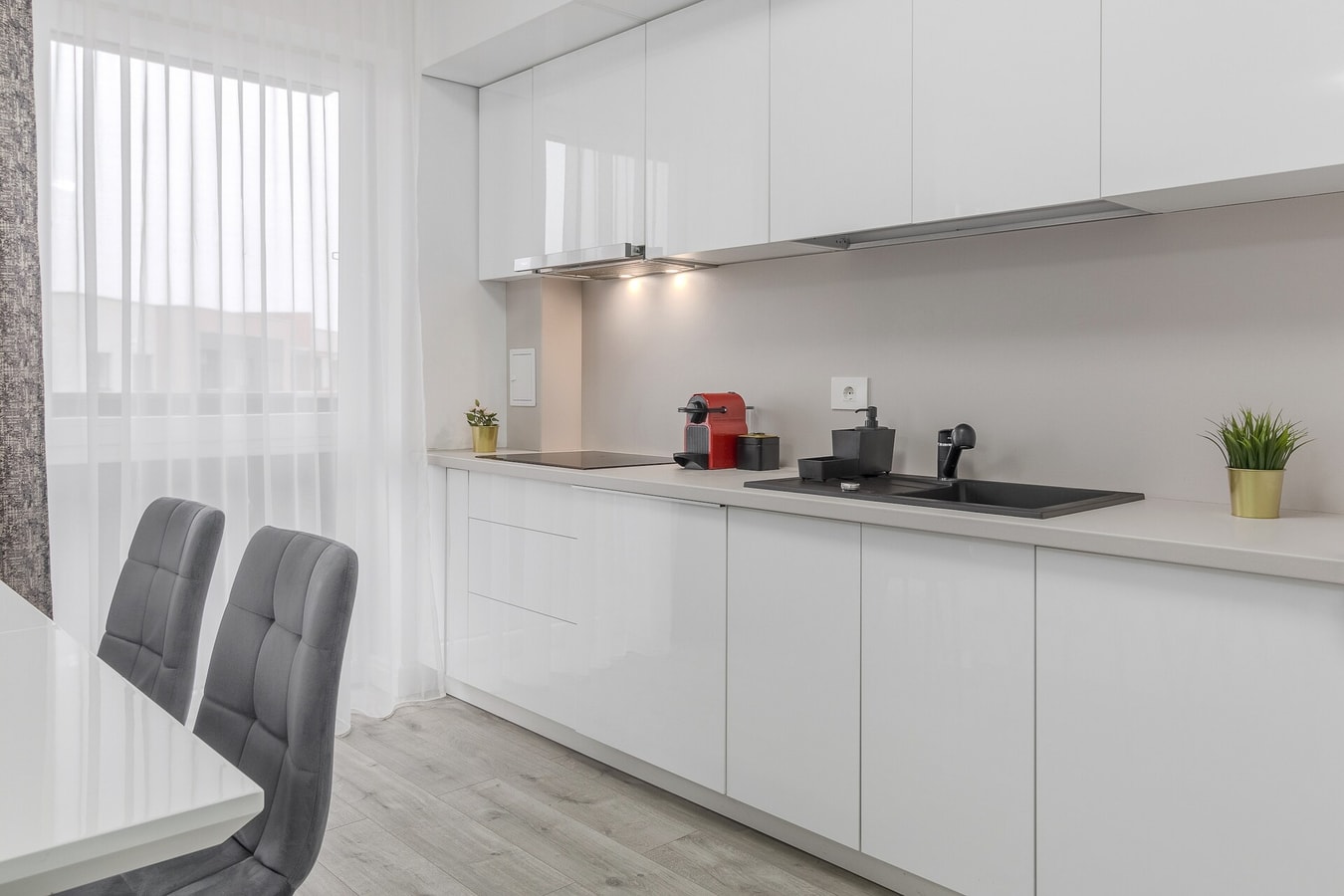 Pure Flat 9 FlatWhite Properties