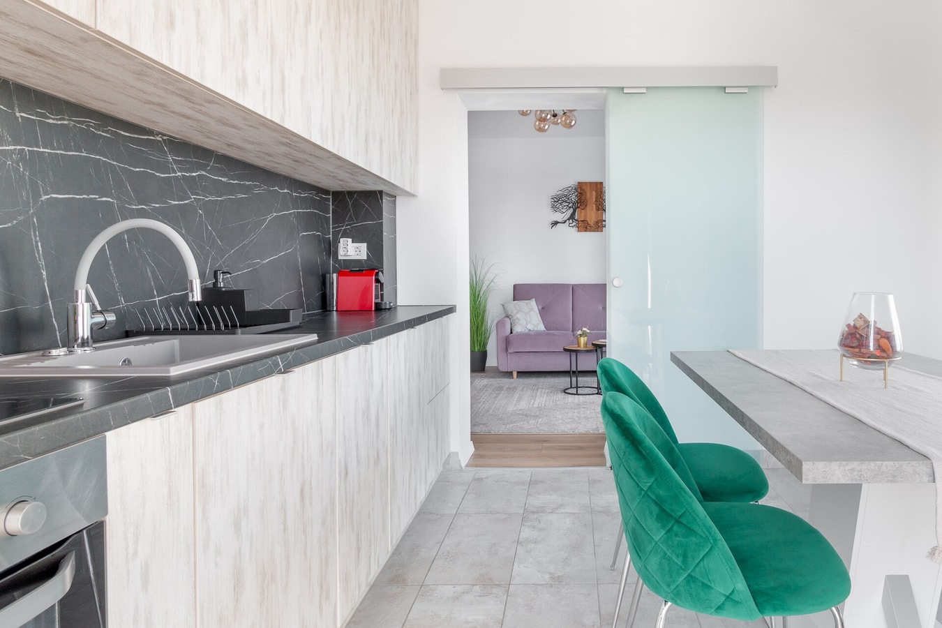 Vancouver Flat 6 FlatWhite Properties