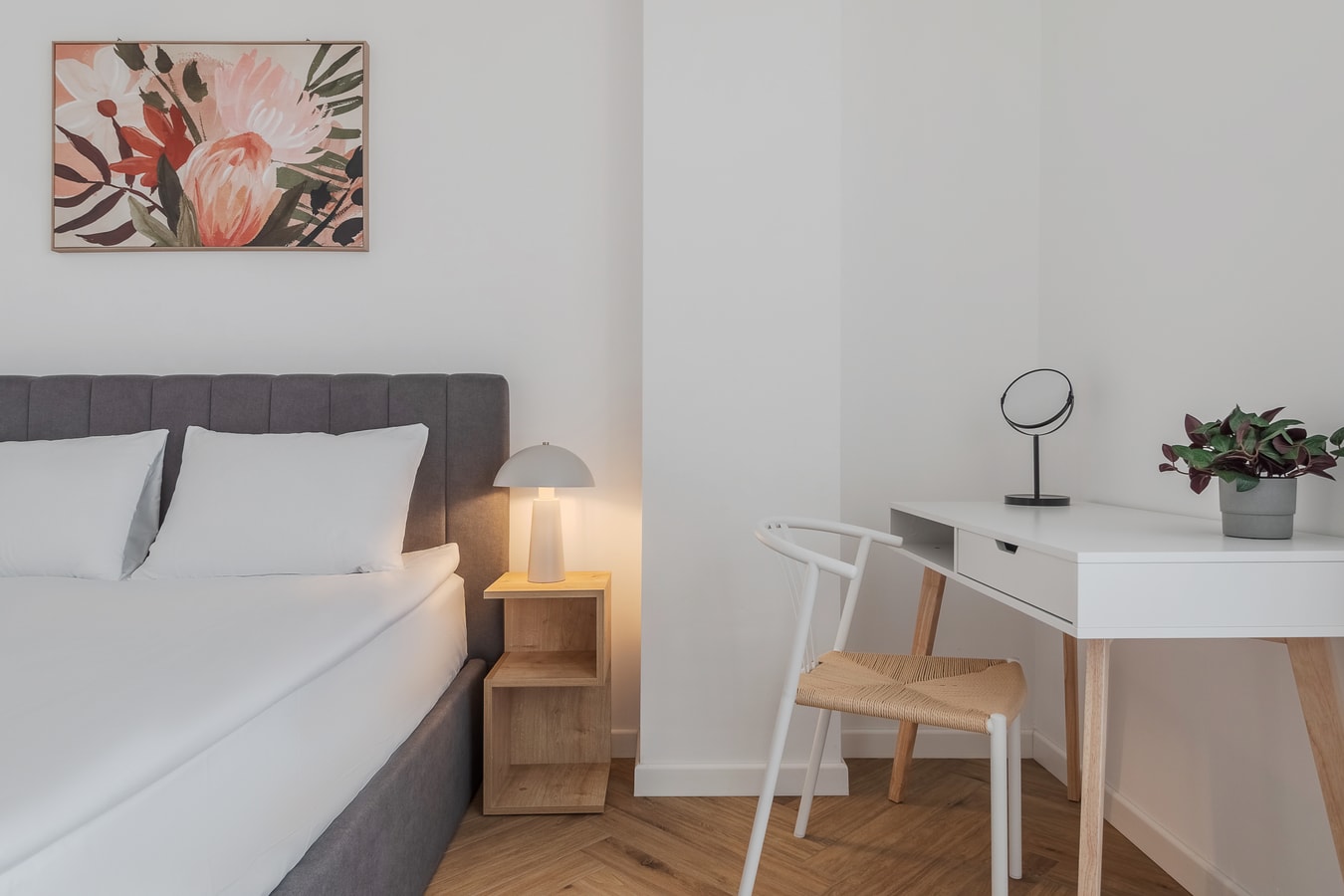 Oak Flat | 2BR, 2BA & Private Parking 5 FlatWhite Properties
