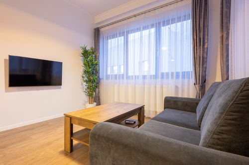 Tei 14, 15 minutes Walk to Aquapark FlatWhite Properties