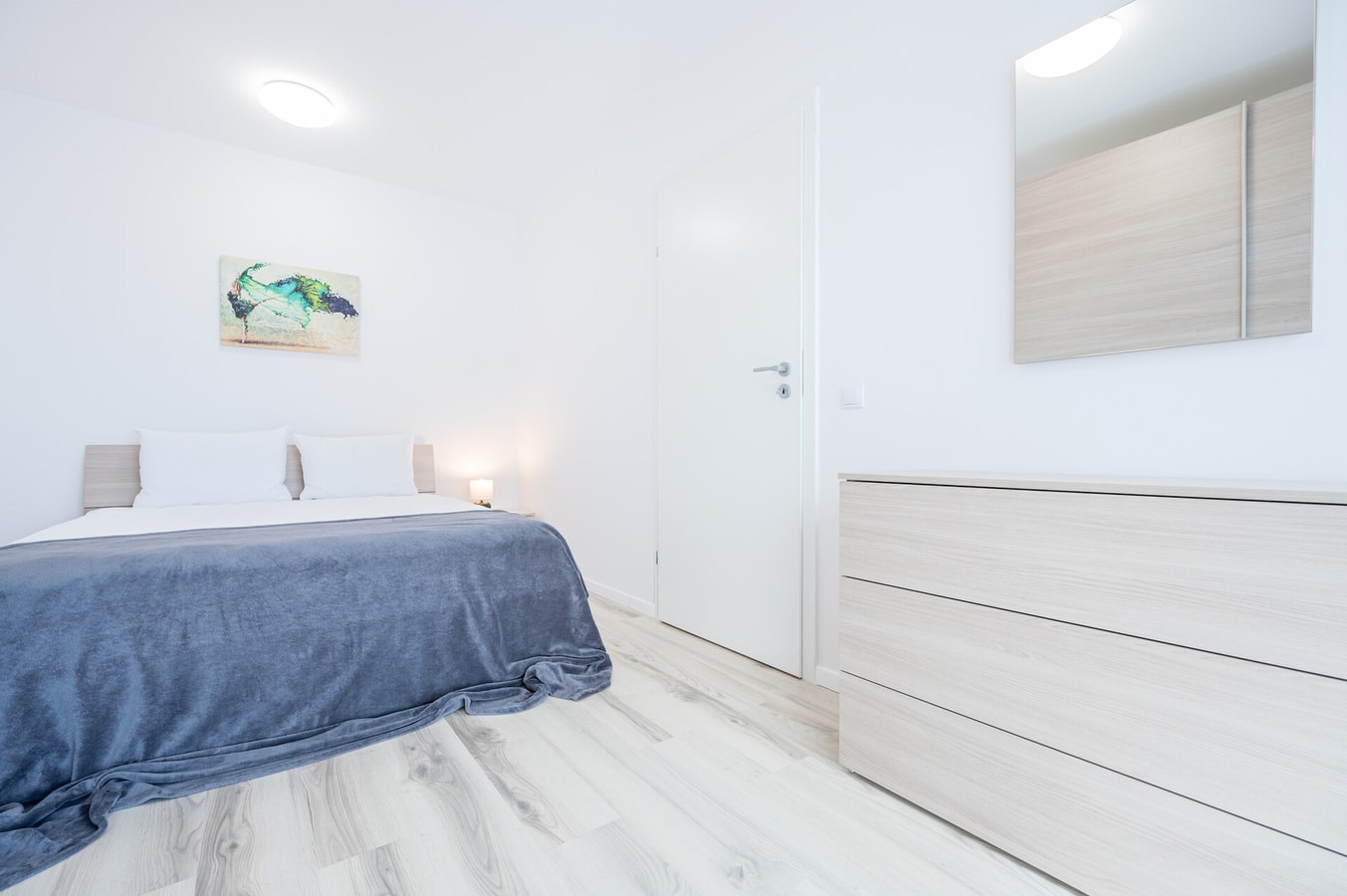 West Flat 16 FlatWhite Properties