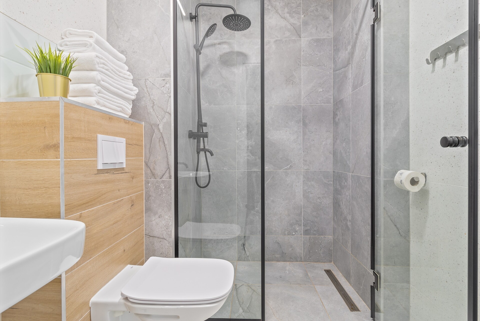 Calm River Studio 6 FlatWhite Properties