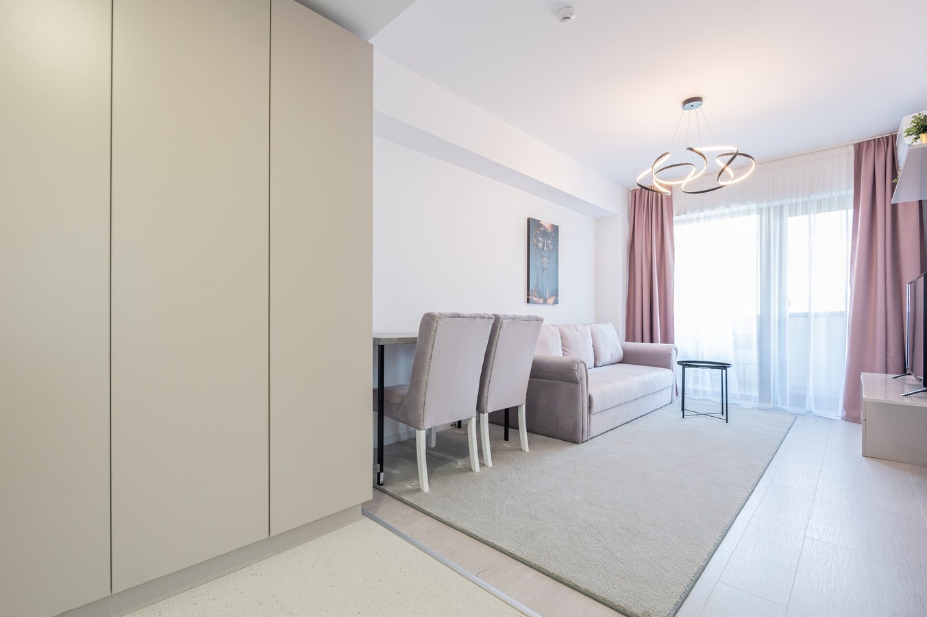 Lilla Flat 8 FlatWhite Properties