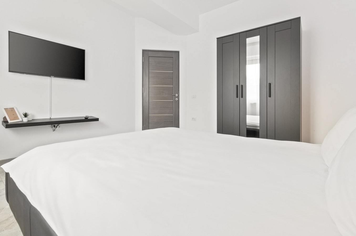 Terrace Flat 6 FlatWhite Properties