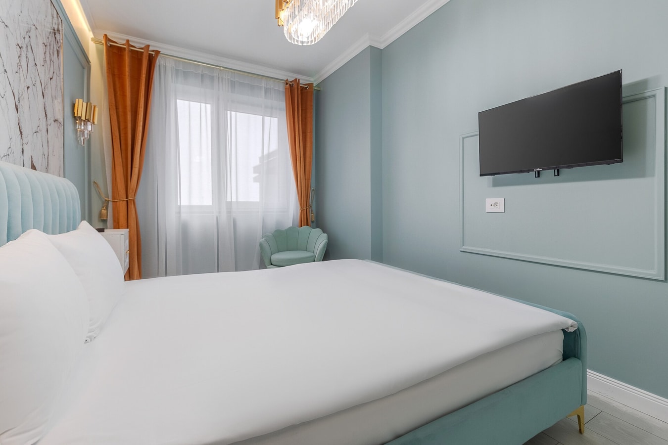 Lilla Flats 1103 - Royal Chic 15 FlatWhite Properties