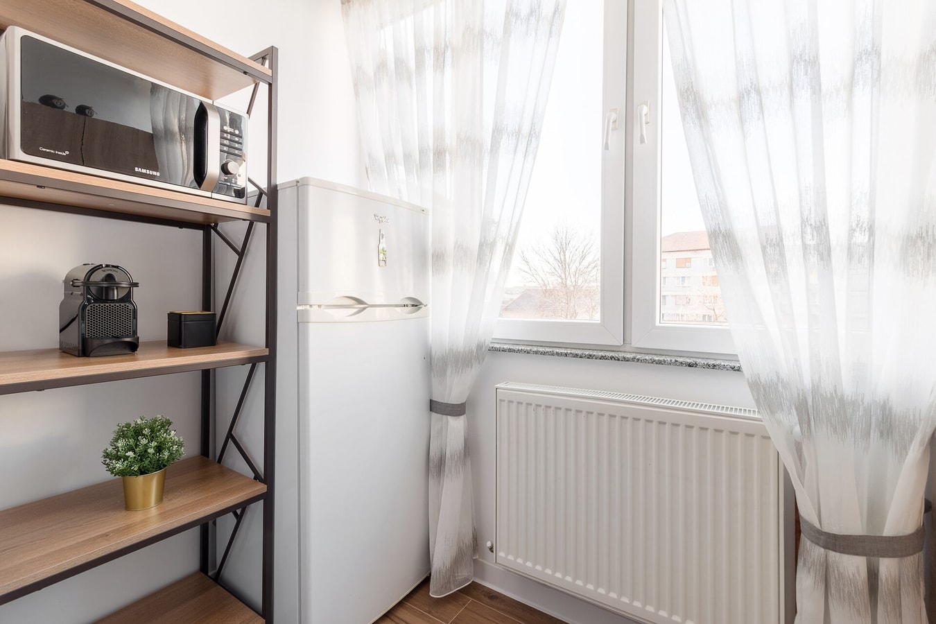 Il Falco Nero 13 FlatWhite Properties