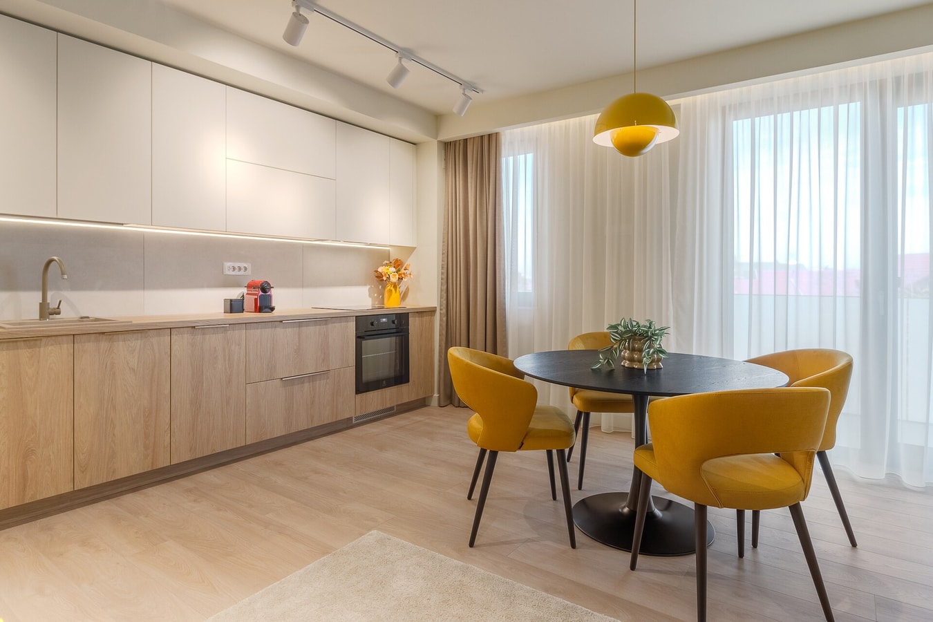 The Abstract 6 FlatWhite Properties