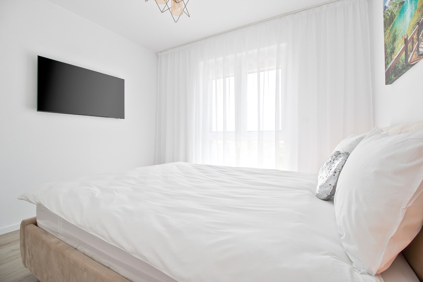 Jolie Flat 6 FlatWhite Properties